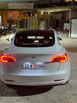 تسلا موديل 3